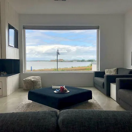 Beachhouse * Muiderberg